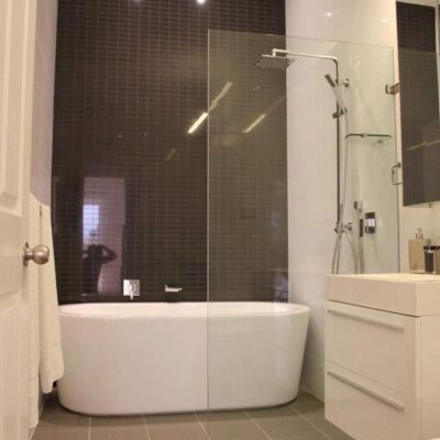 Tub & Shower Combinations - Myrtle Beach Bathroom Remodeling Specialists